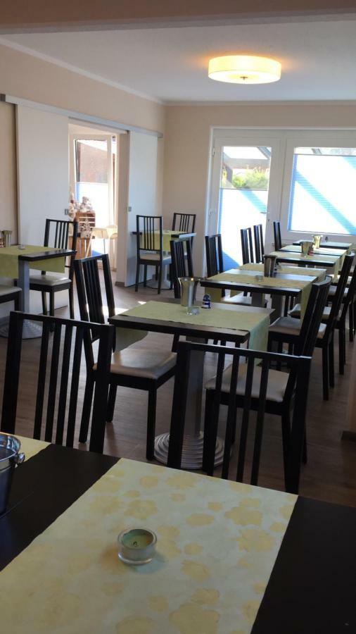 Hotel Pension Nordseewelle Norddeich  Buitenkant foto